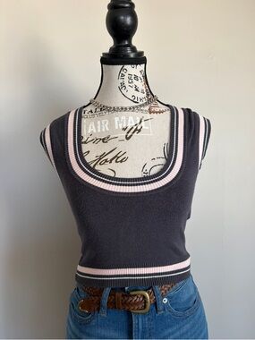 90’s Costa Blanca cropped grey stripe sweater vest
